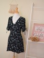 Vestido floral con mangas