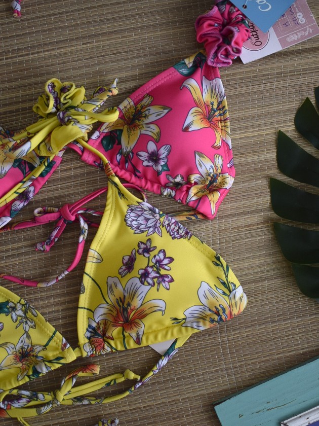 Bikini floral de tres piezas