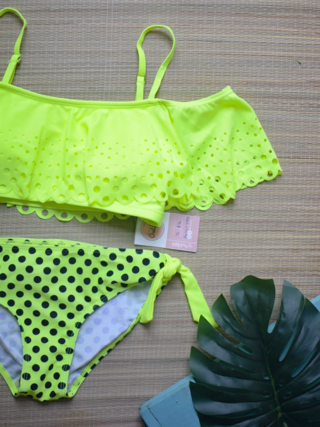 Bikini offshoulder neon