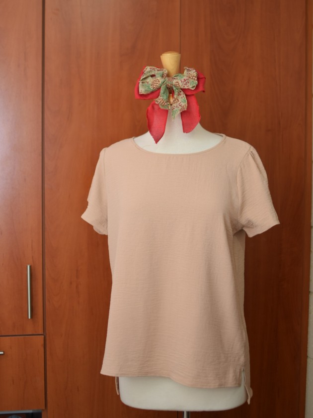 Blusa manga de pétalo 